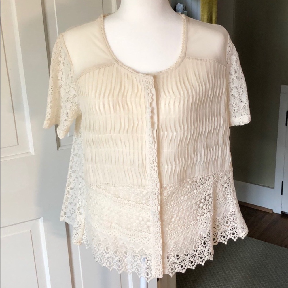 Let Me Be Lace and bead top, Size L.